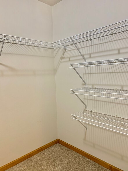 Building Photo - 3526 Teakwood Dr