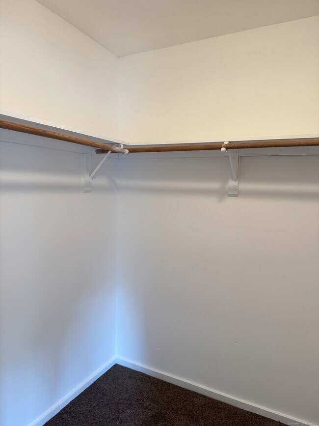 Building Photo - 7 Arrowwood Cir