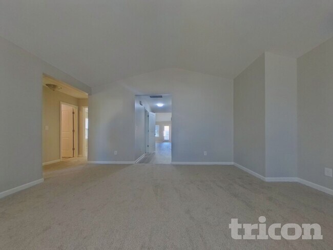 Building Photo - 316 Meadow Vista Ln