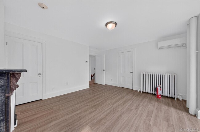 Building Photo - 34 Market St