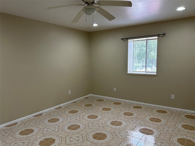 Building Photo - 2418 Bill Smith Rd