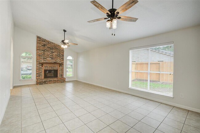 Building Photo - 22511 Market Square Ln