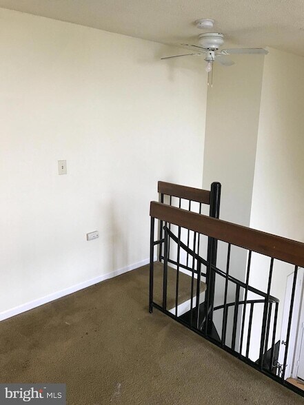 Building Photo - 14032 Vista Dr