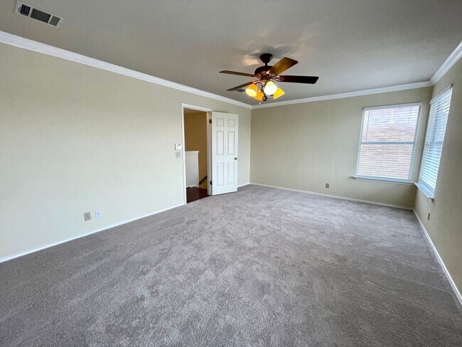 Building Photo - Lovely 3 Bedroom/2.5 Bathroom in Round Rock!