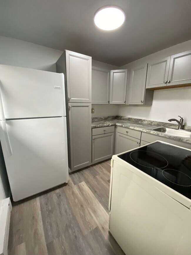 Building Photo - THE VILLAGES SOUTH 314