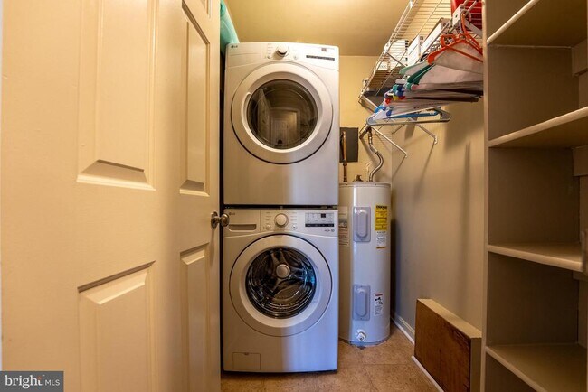 Building Photo - 9924 Grapewood Ct