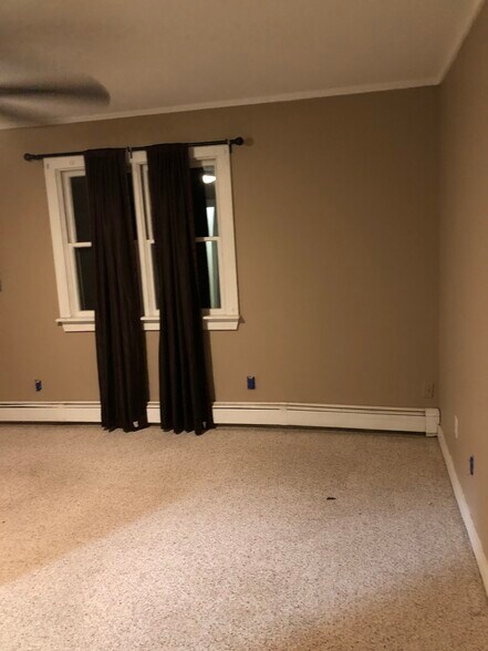 First bedroom - 56 Thomas Point Rd