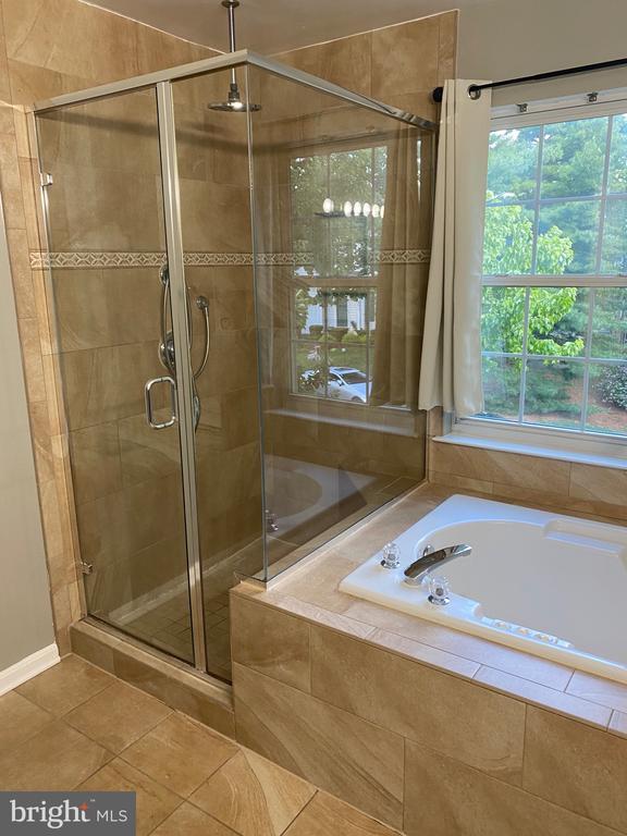 Building Photo - 21733 Tottenham Hale Ct