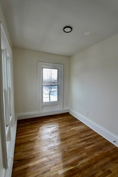 Building Photo - 81 Summer St