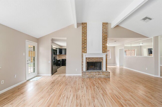 Building Photo - 19511 Westhaven Dr