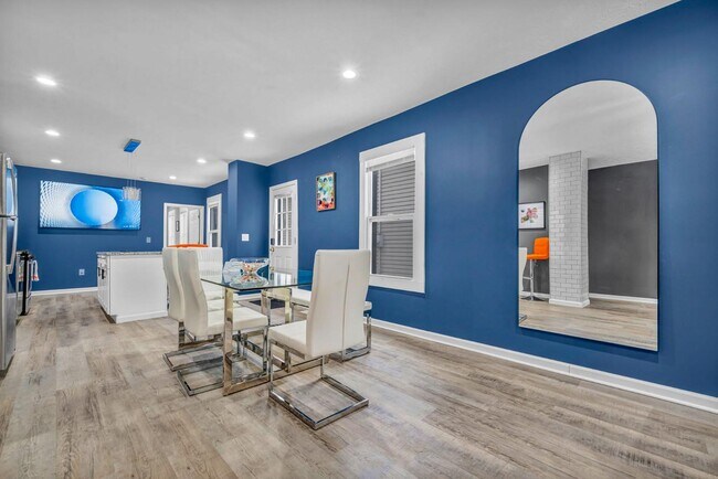 Building Photo - 839 Starkweather Ave