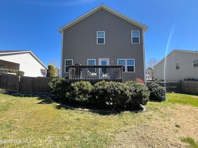 Building Photo - 225 Savannah Garden Dr