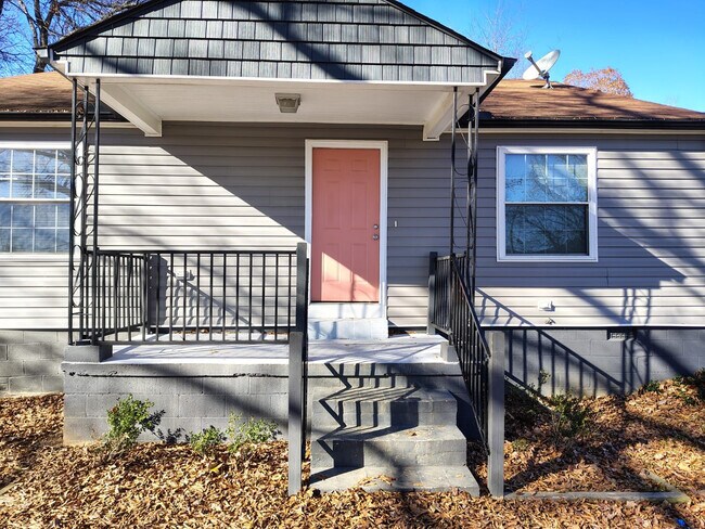 Building Photo - 4111 Glory St