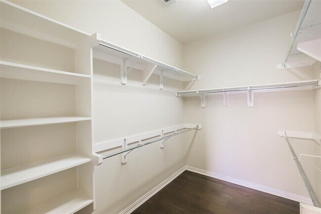 Building Photo - 12222 Cobble Cove Cir