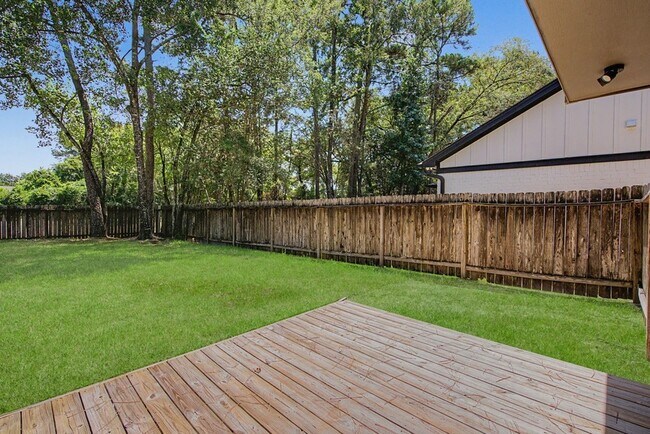 Building Photo - 34 Brushwood Ct