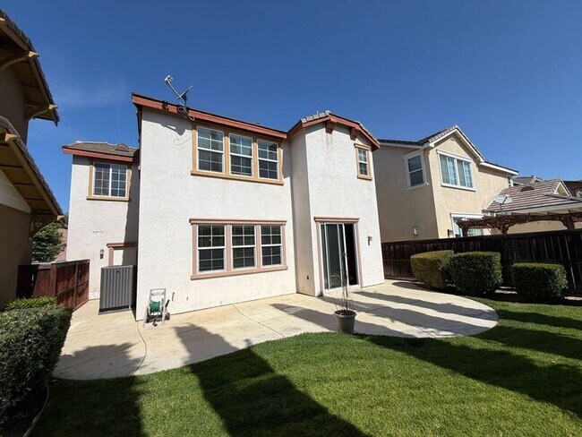 Building Photo - 40184 Annapolis Dr