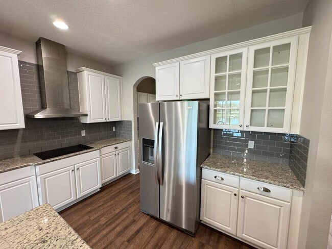 Building Photo - $300 off of a month of rent!! Experience the Epitome of Lakeside Luxury Living — For Rent in Narc...