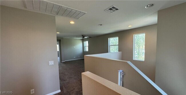 Building Photo - 6387 Ashland Crst St