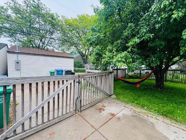 Building Photo - Charming 4-Bedroom Home with 3 Full Baths & Beautiful Hardwood Floors at 5125 Columbus Ave, Minne...