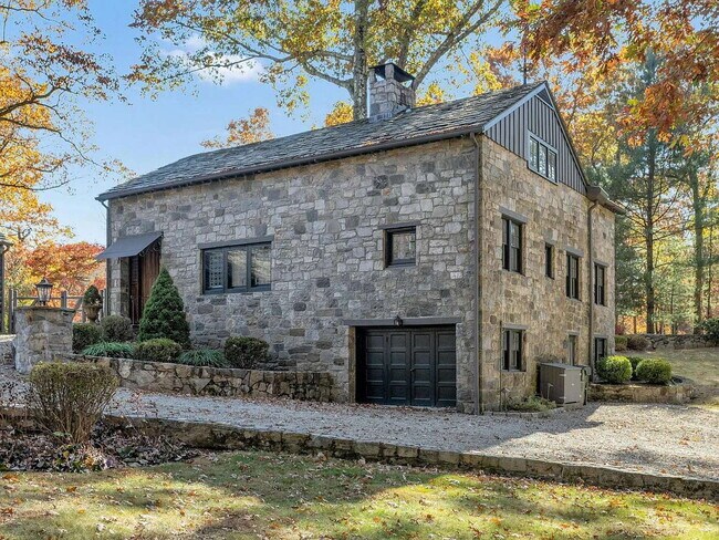 Building Photo - Welcome to the Stone House, a charming 3-bedroom, 2-bathroom