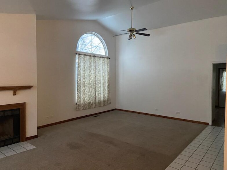 Living Room - 1998 N Karen Ln