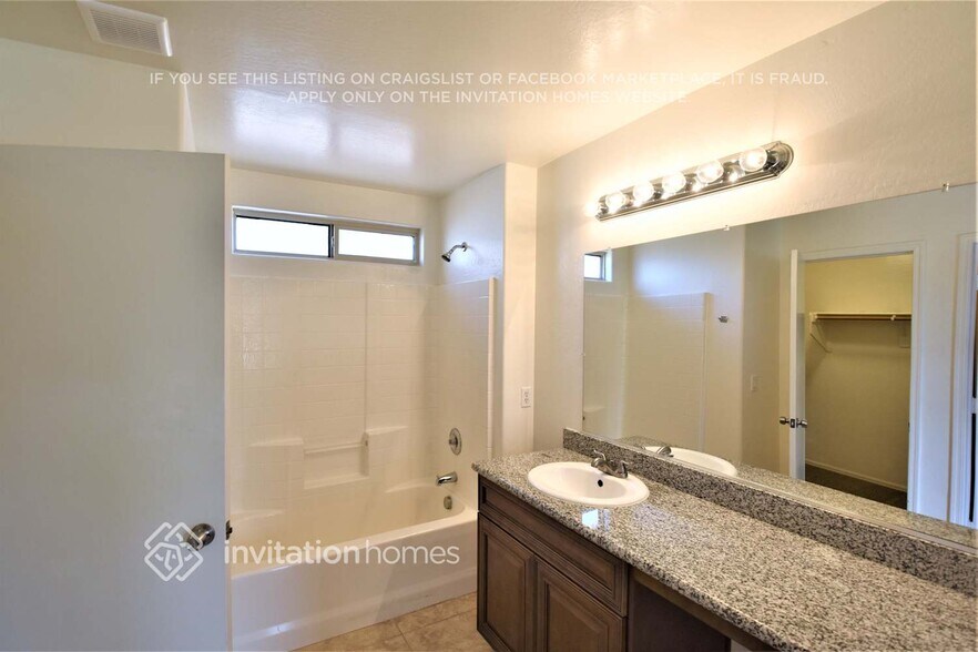 Building Photo - 1932 W Nancy Ln