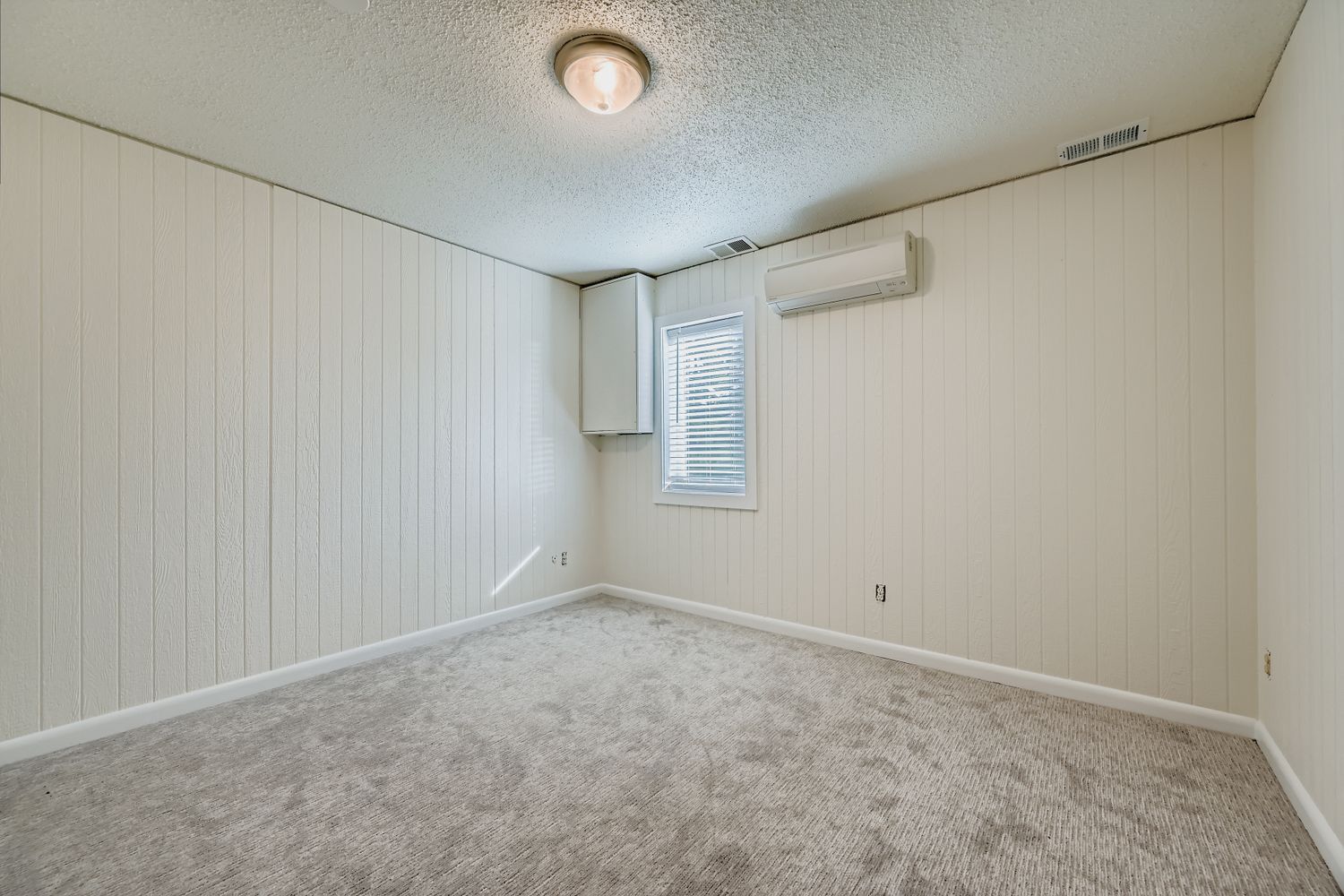 Building Photo - 3682 Chase Ct