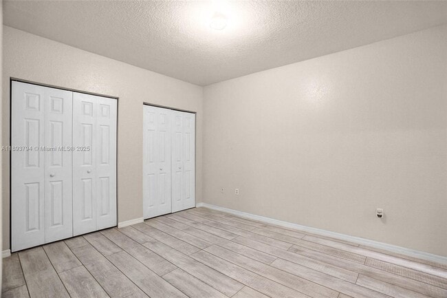 Building Photo - 1008 Belmont Ln