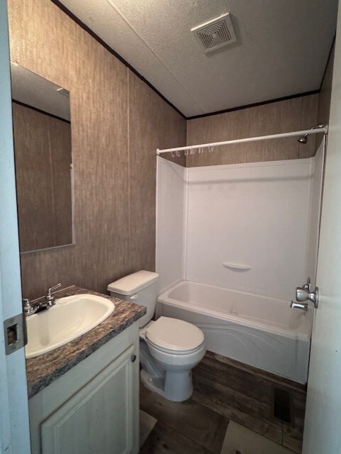 Building Photo - 1 Leila Dr