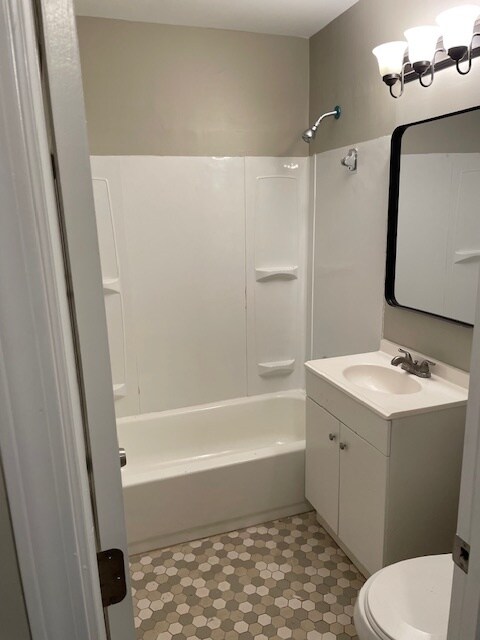 Bathroom - 9215 ARISTIDES DR