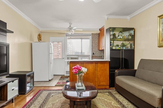 Building Photo - 61-15 98th St