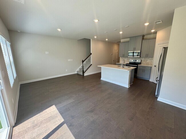 Building Photo - 3BR/2.5BA Townhouse in Monroe