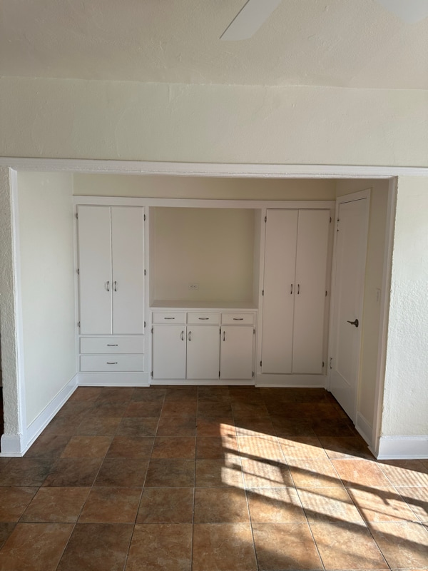 Building Photo - 1922 Highland Ave