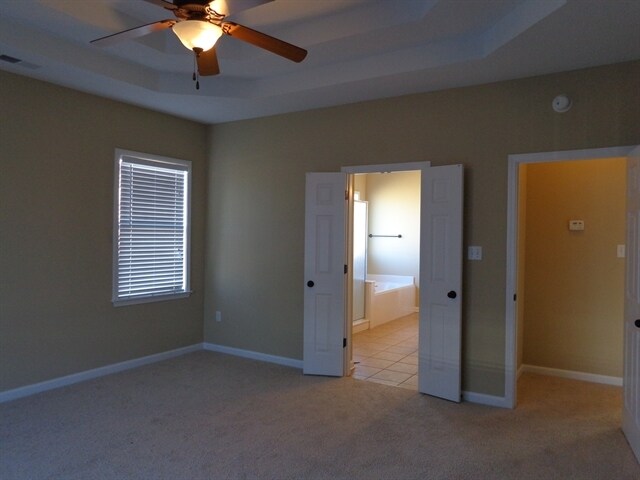 Building Photo - 6464 Wells Farms Cv