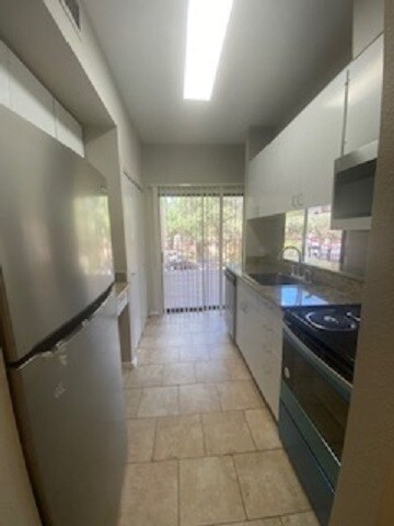 Building Photo - 8642 Fredericksburg Rd