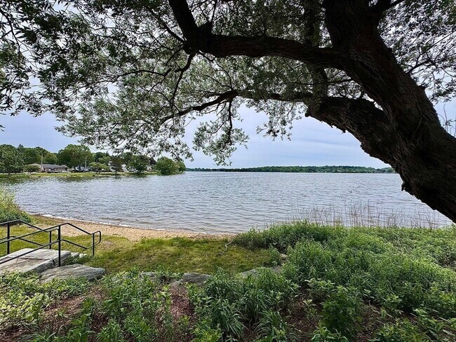 Building Photo - 57 Salem St