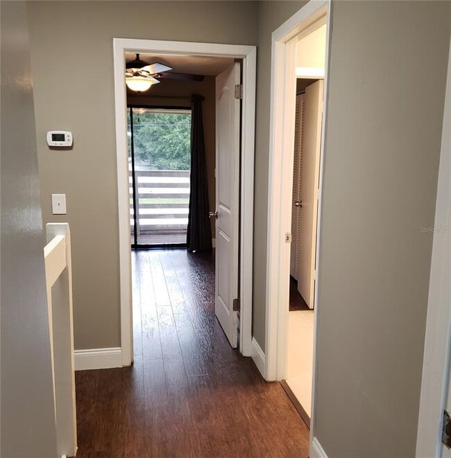 Hallway - 4427 Dylan Loop