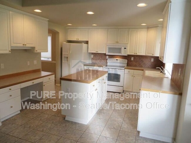 Building Photo - 18809 104th Ave E