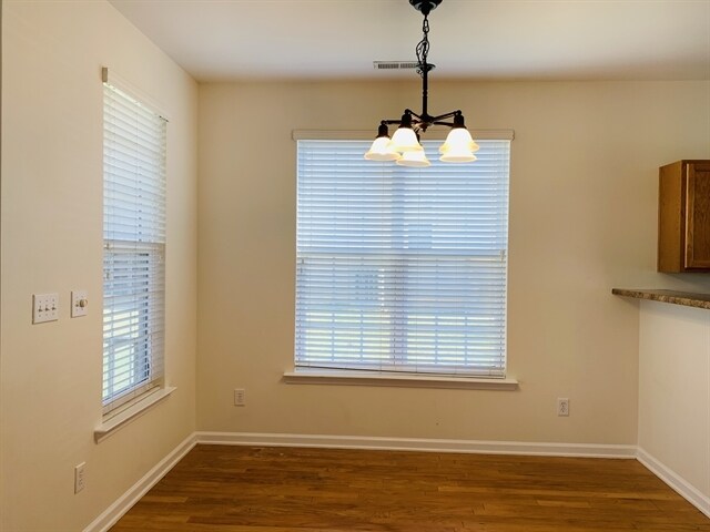 Building Photo - 612 Woodson Dr