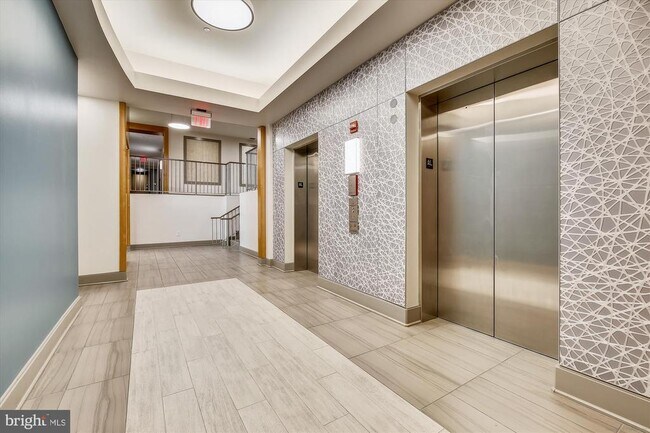 Building Photo - 800 4th St SW