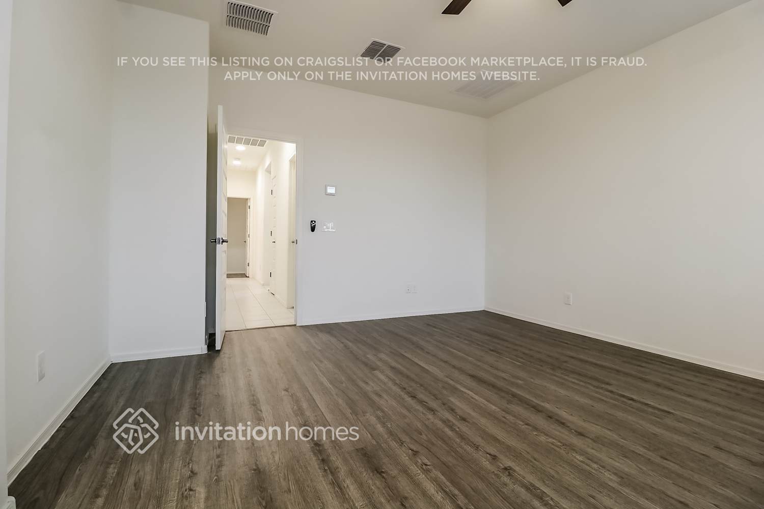 Building Photo - 18377 W Pueblo Ave