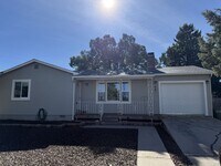 Building Photo - 2 Bedroom, 1 Bath Home in Prescott!