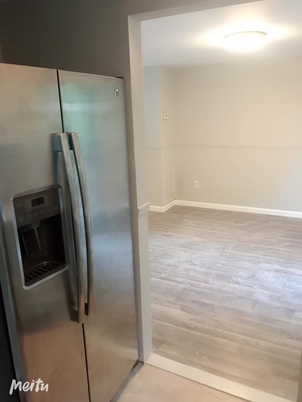 Building Photo - 42 Gladstone Ave