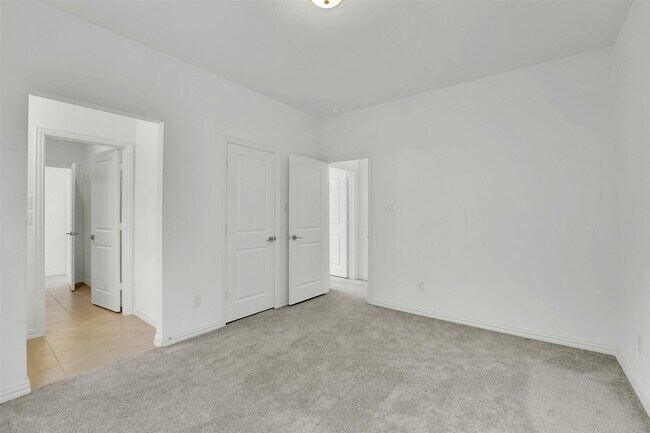 Building Photo - 8216 Bethpage Dr