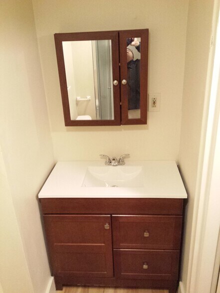 Building Photo - 19 S Willard St