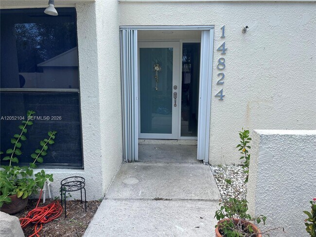 Building Photo - 14824 SW 124th Ct