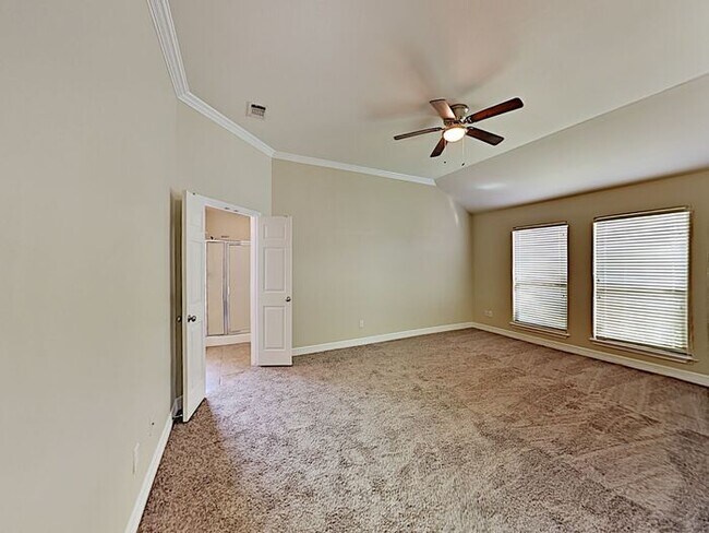 Building Photo - No Application Fees* $250.00 off 1st month...