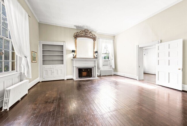 Building Photo - Charming 4BE/3BA Home in Historic Downtown Franklin!