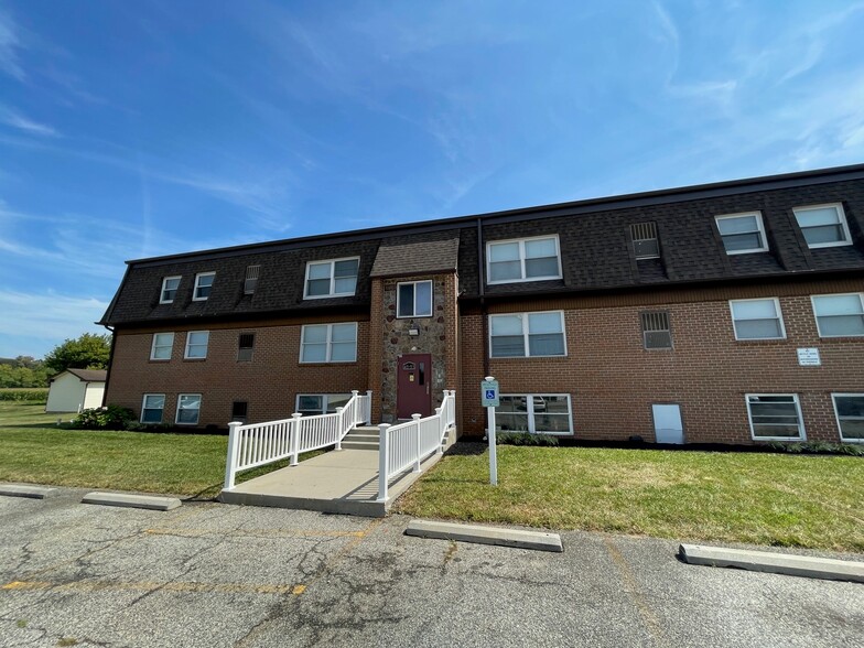 Building Photo - Arbour Court