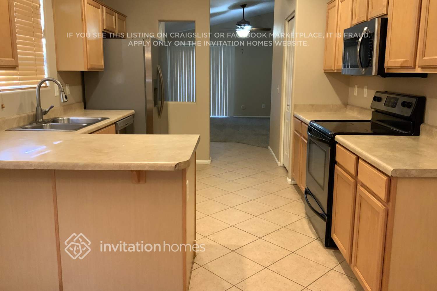 Building Photo - 423 W Corriente Ct